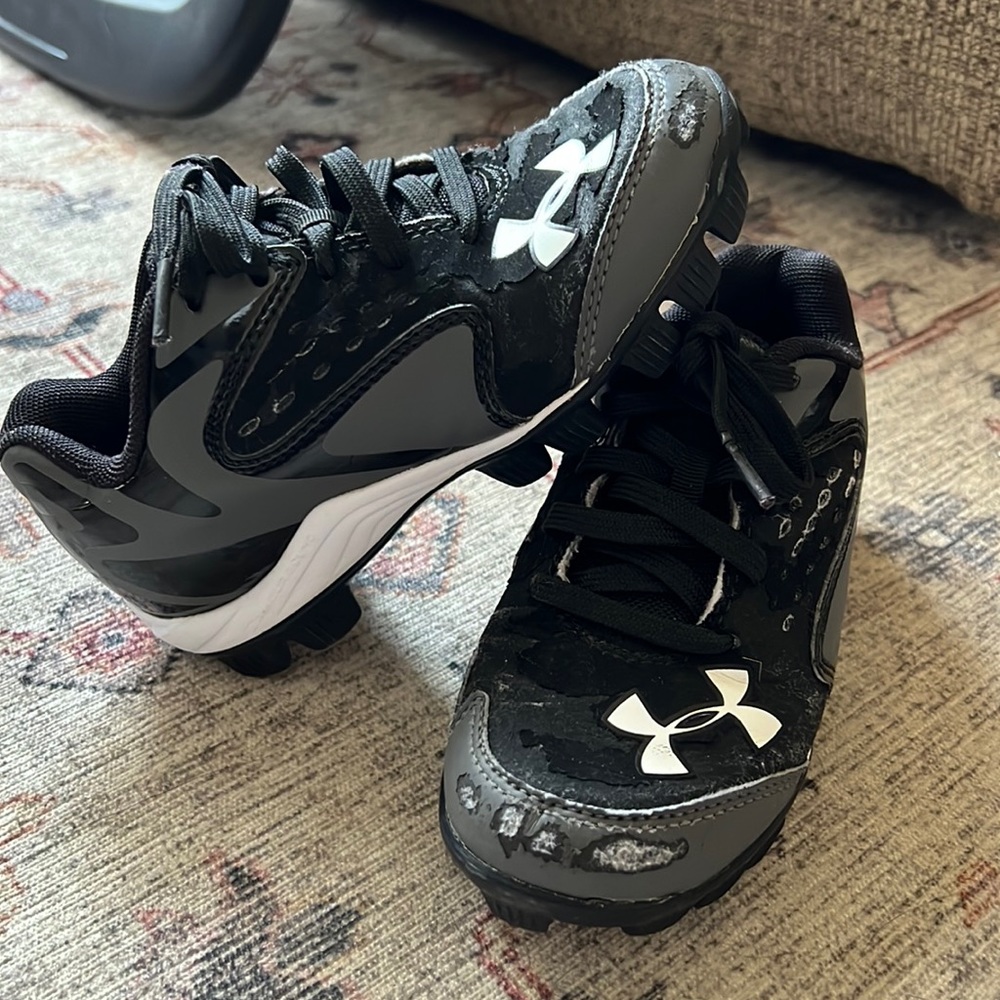 Boys Tball Cleats